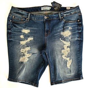 NWT TORRID BOYFRIEND BERMUDA SHORTS W. DESTRUCTION